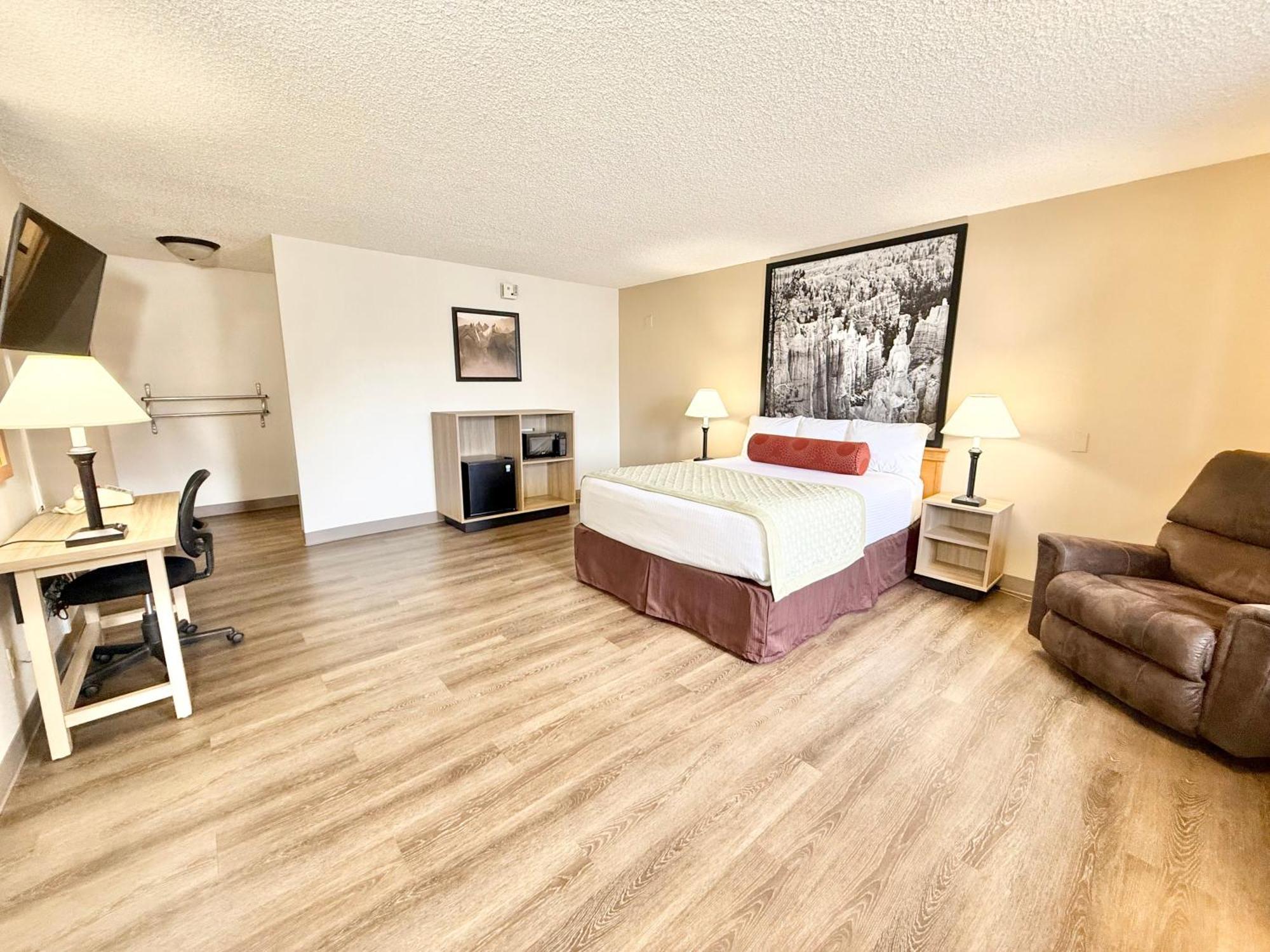 Hotel Super 8 By Wyndham Salina/Scenic Hills Area Exteriér fotografie